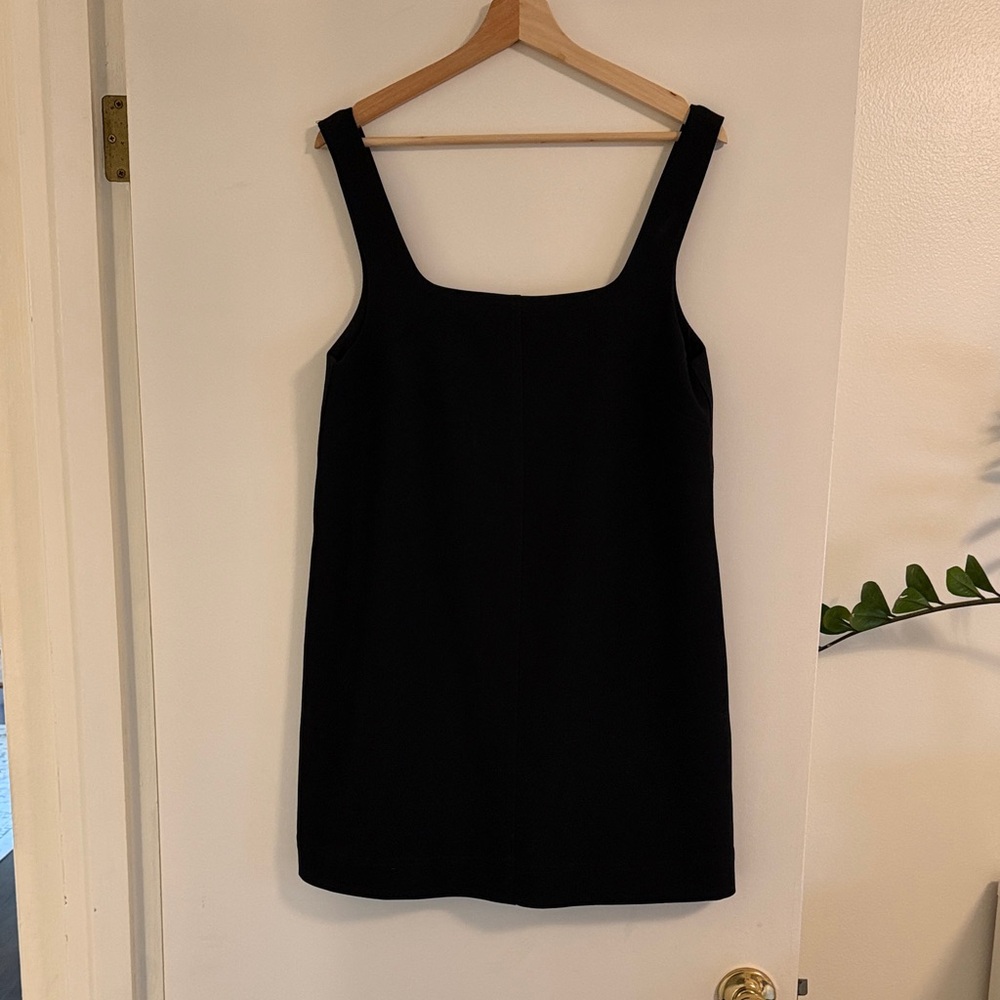 DISSH Black Mini Square-Neck Shift Dress